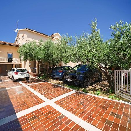 Apartment And Rooms Mrkovic Vodice Zewnętrze zdjęcie