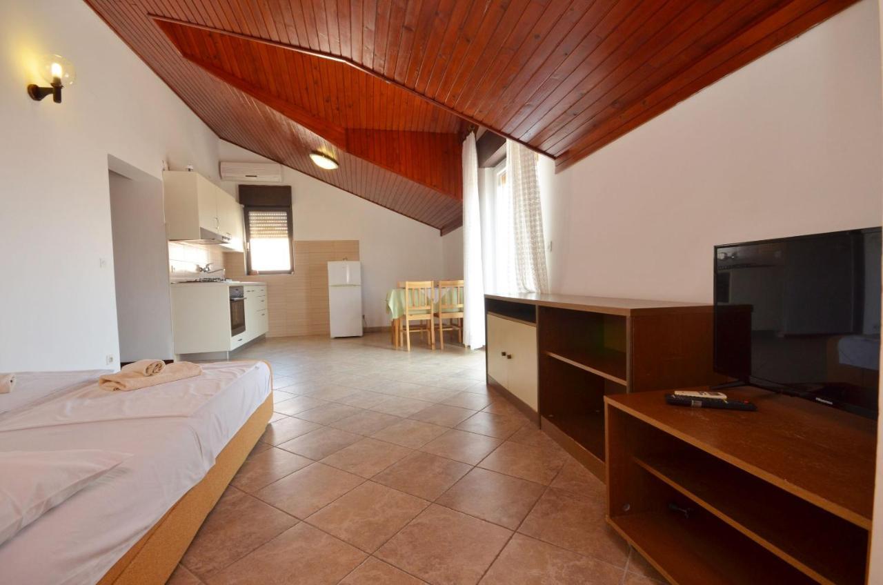 Apartment And Rooms Mrkovic Vodice Zewnętrze zdjęcie
