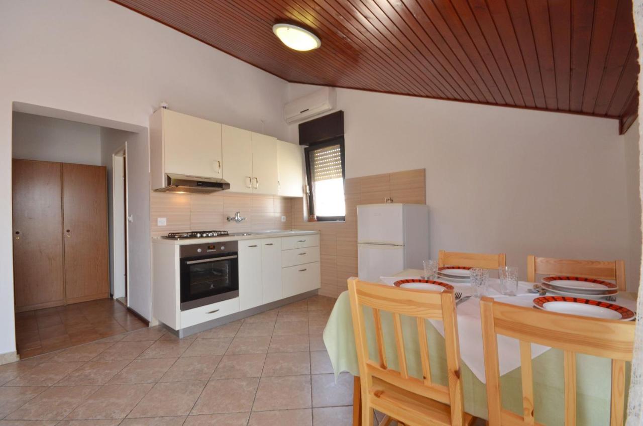 Apartment And Rooms Mrkovic Vodice Zewnętrze zdjęcie