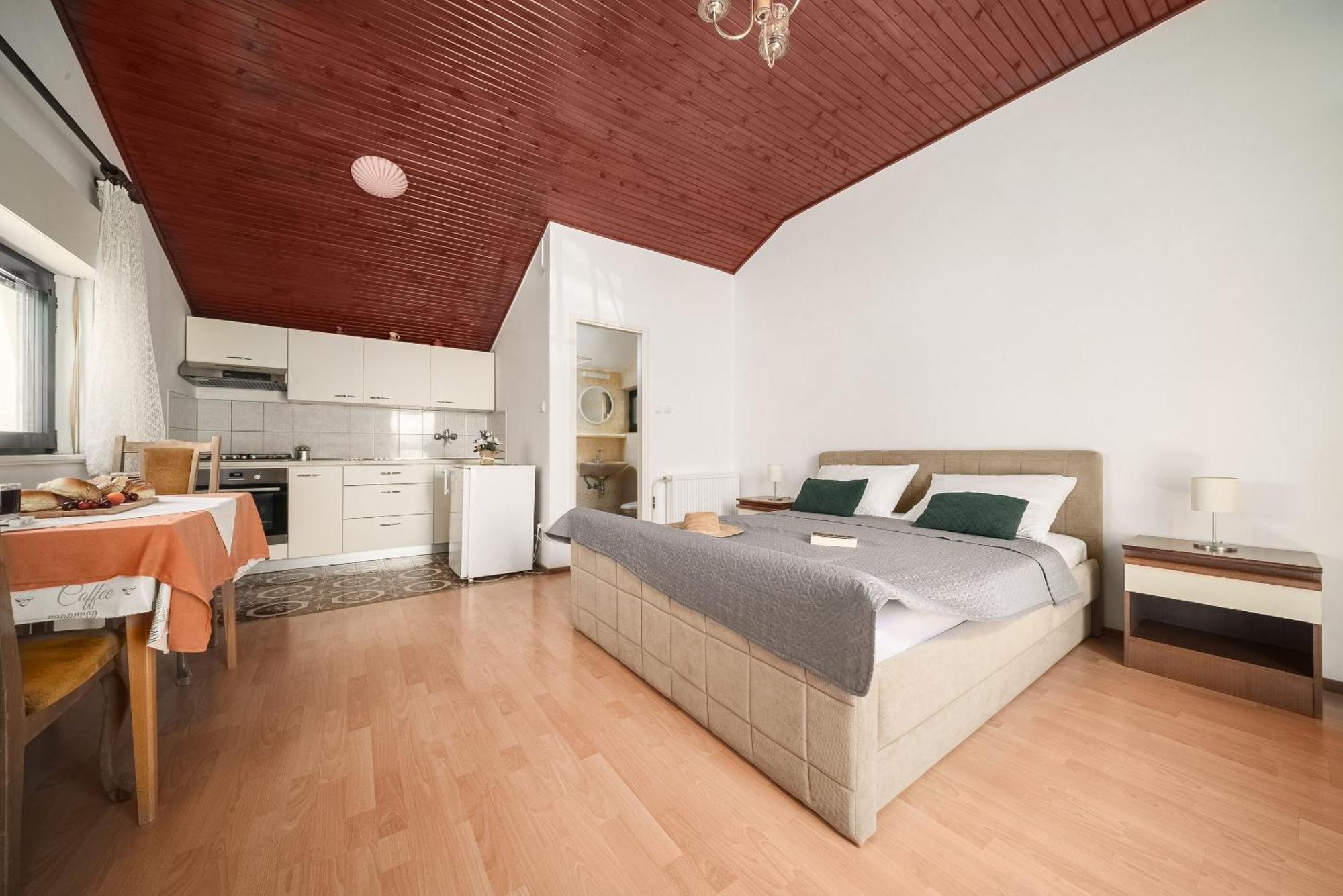 Apartment And Rooms Mrkovic Vodice Zewnętrze zdjęcie