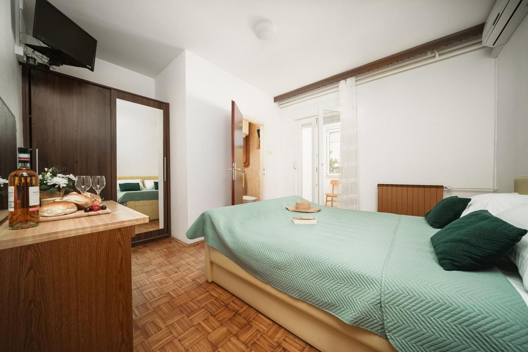 Apartment And Rooms Mrkovic Vodice Zewnętrze zdjęcie
