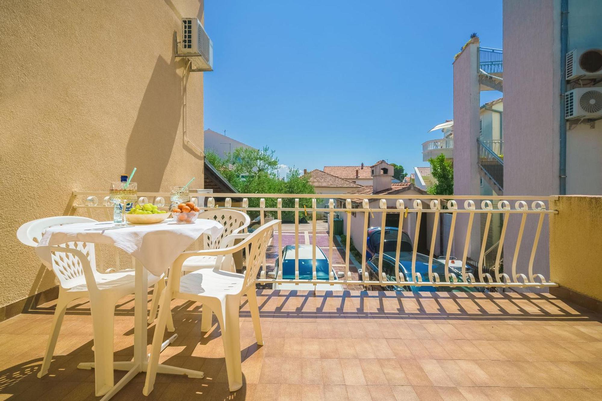 Apartment And Rooms Mrkovic Vodice Zewnętrze zdjęcie